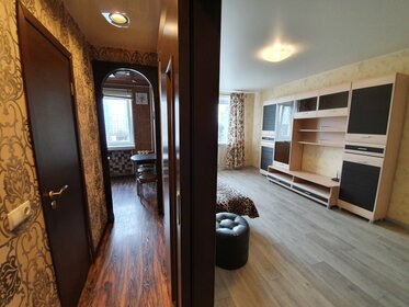 52 м², 2-комнатная квартира 3 100 ₽ в сутки - изображение 43