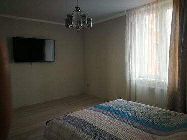 52 м², 2-комнатная квартира 4 590 ₽ в сутки - изображение 69