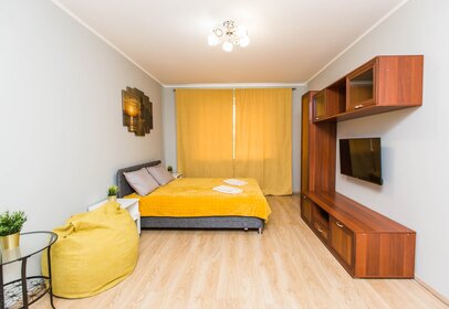 45 м², 1-комнатная квартира 3 500 ₽ в сутки - изображение 64