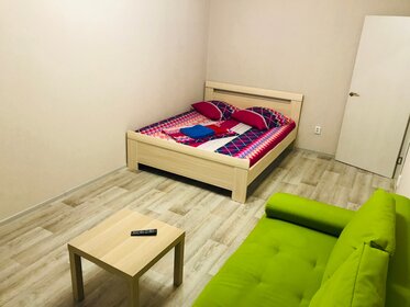 32 м², 1-комнатная квартира 1 300 ₽ в сутки - изображение 9