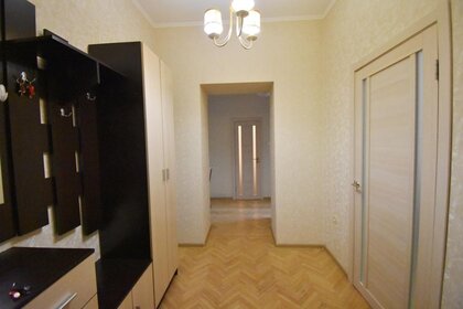 33 м², 1-комнатная квартира 3 100 ₽ в сутки - изображение 97