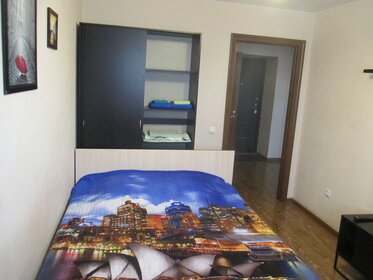 30 м², 1-комнатная квартира 2 700 ₽ в сутки - изображение 96