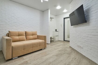 42 м², 1-комнатная квартира 1 800 ₽ в сутки - изображение 87