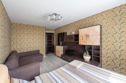 25 м², квартира-студия 1 800 ₽ в сутки - изображение 79