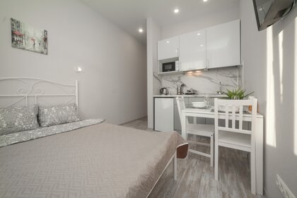 16 м², квартира-студия 2 800 ₽ в сутки - изображение 75