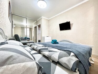 45 м², 1-комнатная квартира 2 300 ₽ в сутки - изображение 25