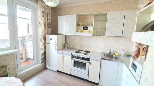 40 м², 1-комнатная квартира 2 200 ₽ в сутки - изображение 66