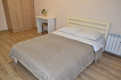 70 м², 2-комнатная квартира 2 500 ₽ в сутки - изображение 56