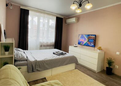 38,5 м², 1-комнатная квартира 2 700 ₽ в сутки - изображение 34