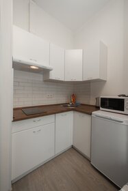 18 м², квартира-студия 3 890 ₽ в сутки - изображение 35