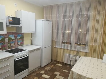 42 м², 2-комнатная квартира 2 400 ₽ в сутки - изображение 80