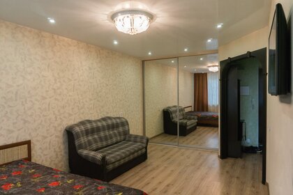 45 м², 1-комнатная квартира 1 800 ₽ в сутки - изображение 37