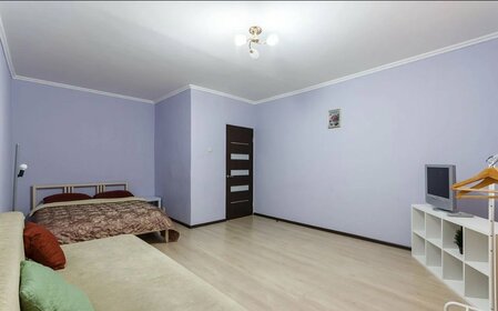 40 м², 1-комнатная квартира 1 800 ₽ в сутки - изображение 36