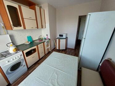Купить трехкомнатную квартиру в кирпичном доме в Черногорске - изображение 2
