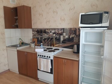 45 м², 1-комнатная квартира 2 500 ₽ в сутки - изображение 56