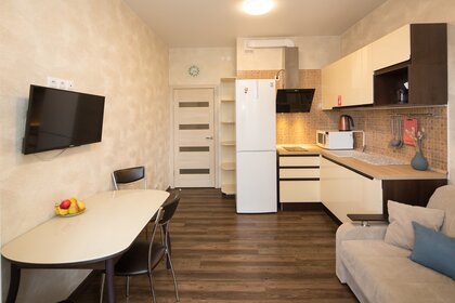 35 м², 2-комнатная квартира 3 200 ₽ в сутки - изображение 112