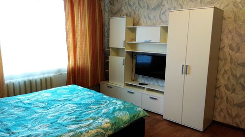36 м², 1-комнатная квартира 2 400 ₽ в сутки - изображение 1