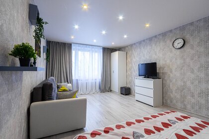 30 м², 1-комнатная квартира 2 500 ₽ в сутки - изображение 80