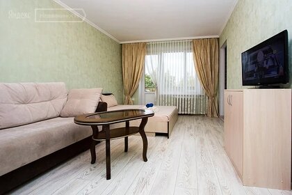 74 м², 3-комнатная квартира 4 490 ₽ в сутки - изображение 37