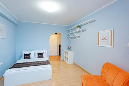 45 м², 1-комнатная квартира 2 200 ₽ в сутки - изображение 78