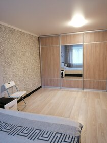 32 м², 1-комнатная квартира 1 400 ₽ в сутки - изображение 55