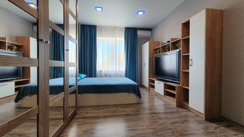 41 м², 1-комнатная квартира 2 200 ₽ в сутки - изображение 111