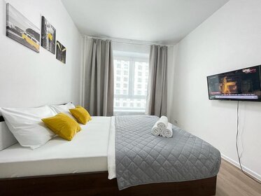 30 м², квартира-студия 3 399 ₽ в сутки - изображение 95