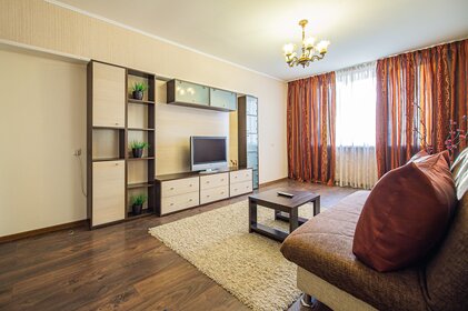 56 м², 2-комнатная квартира 2 890 ₽ в сутки - изображение 120