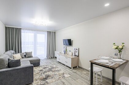 65 м², 2-комнатная квартира 2 300 ₽ в сутки - изображение 71