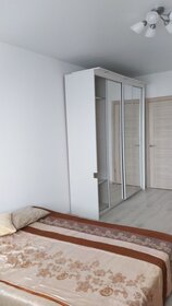 45 м², 1-комнатная квартира 3 200 ₽ в сутки - изображение 64