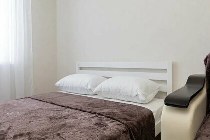 35,5 м², 1-комнатная квартира 2 700 ₽ в сутки - изображение 68