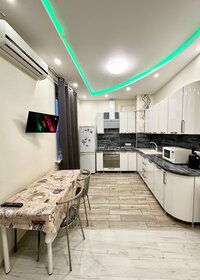 72 м², 3-комнатная квартира 2 500 ₽ в сутки - изображение 69
