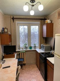 Купить квартиру с отделкой на улице 60 лет Октября в Красноярске - изображение 11