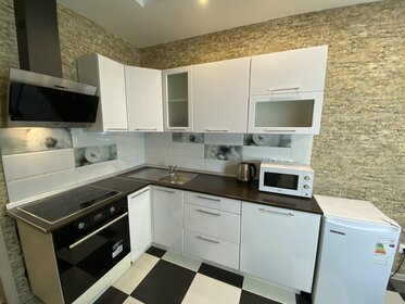 42 м², 1-комнатная квартира 2 300 ₽ в сутки - изображение 54