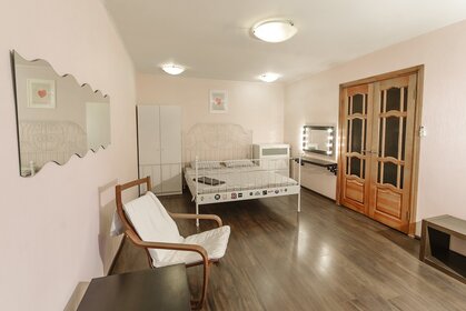 36,4 м², 1-комнатная квартира 3 500 ₽ в сутки - изображение 100