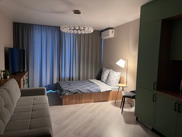 56 м², 2-комнатная квартира 2 450 ₽ в сутки - изображение 79