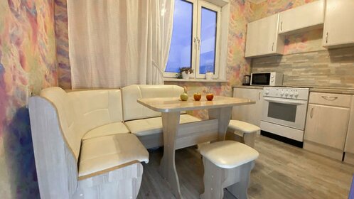 42 м², 1-комнатная квартира 2 500 ₽ в сутки - изображение 60