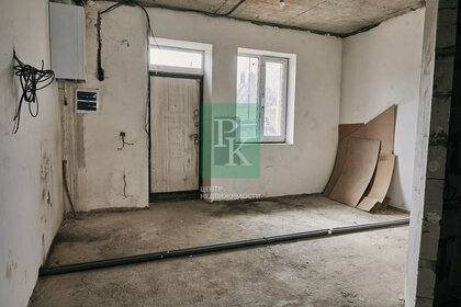 Снять квартиру с раздельным санузлом на улице Александра Курынова в Казани - изображение 4