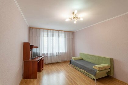 45 м², 1-комнатная квартира 1 600 ₽ в сутки - изображение 89