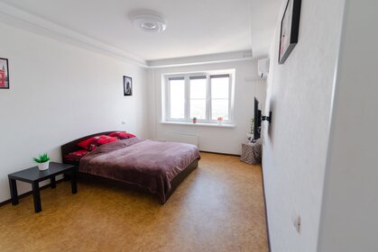 43 м², 1-комнатная квартира 2 200 ₽ в сутки - изображение 72
