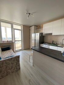 42 м², 1-комнатная квартира 2 500 ₽ в сутки - изображение 24