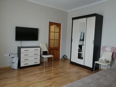 45 м², 1-комнатная квартира 2 000 ₽ в сутки - изображение 15