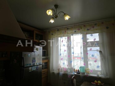 Купить квартиру с высокими потолками на улице Адоратского в Казани - изображение 4