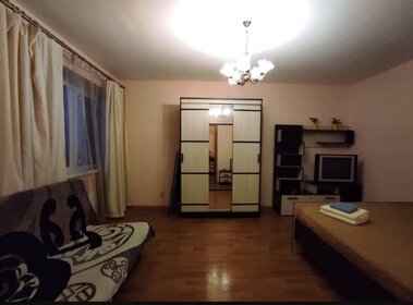 42 м², 1-комнатная квартира 5 500 ₽ в сутки - изображение 100