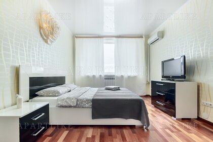 51 м², 1-комнатная квартира 2 390 ₽ в сутки - изображение 79