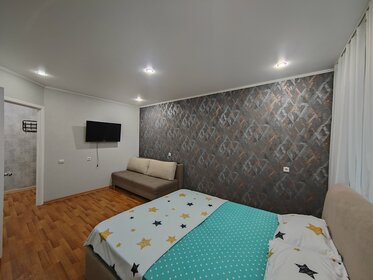 40 м², 1-комнатная квартира 1 400 ₽ в сутки - изображение 55