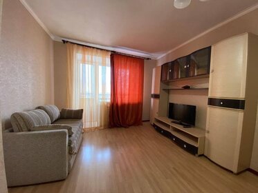 40 м², 1-комнатная квартира 1 800 ₽ в сутки - изображение 52