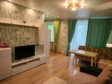 50 м², 2-комнатная квартира 2 300 ₽ в сутки - изображение 79