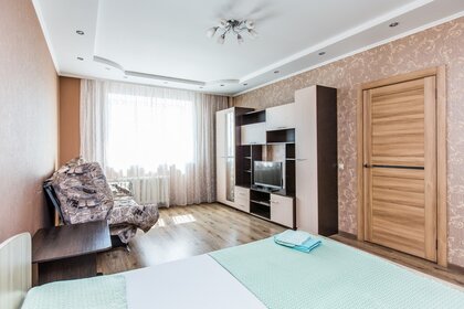 50 м², 1-комнатная квартира 2 000 ₽ в сутки - изображение 47