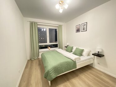 65 м², 3-комнатная квартира 4 399 ₽ в сутки - изображение 86